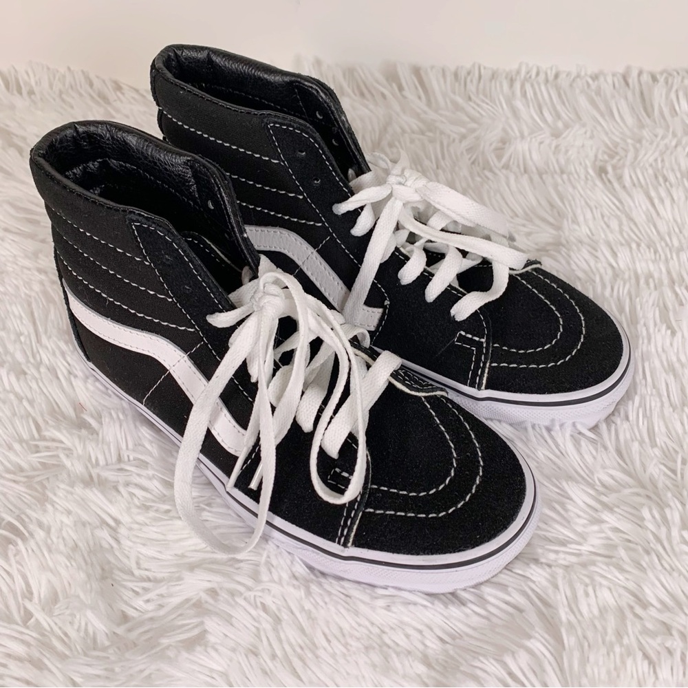 Vans Kids Black and White High-Top Sneakers skateboard shoes‎